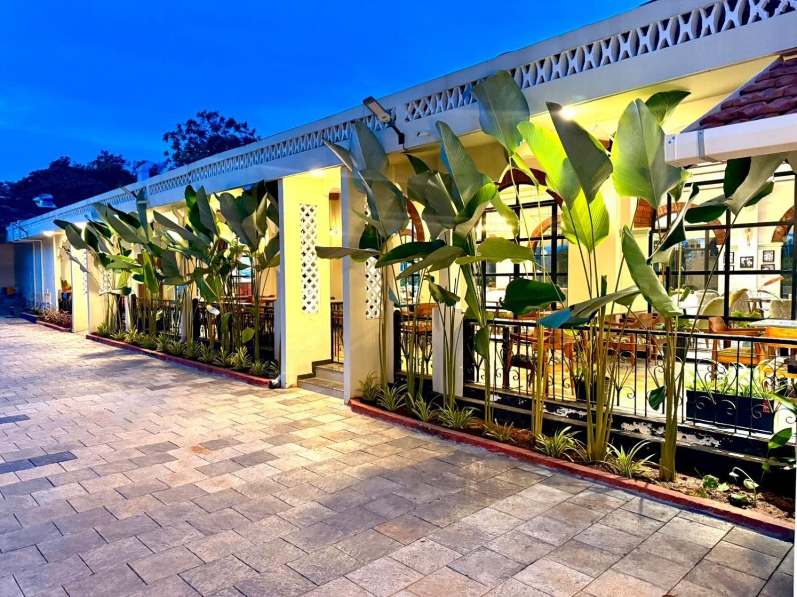 Jaladarshini Lakeside Gardens Bed and Breakfast Kollam Εξωτερικό φωτογραφία